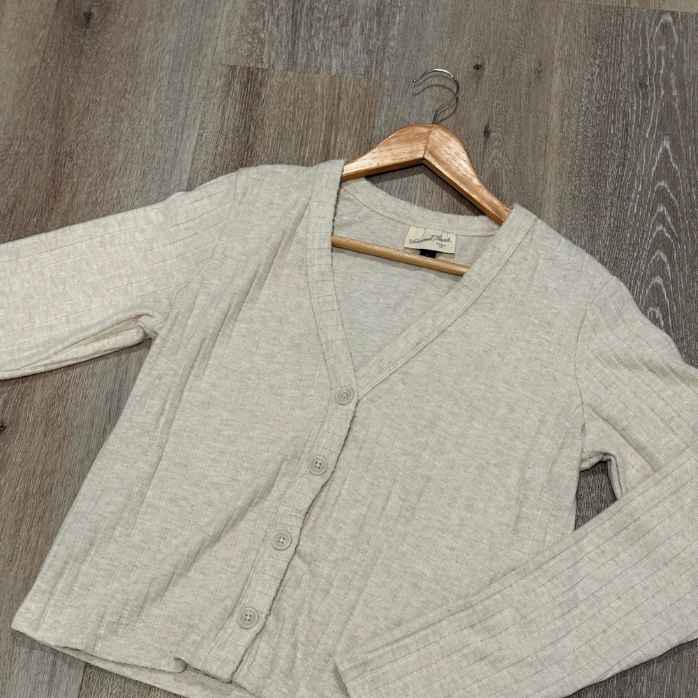 Universal Thread Women's Beige Cardigan Sweater